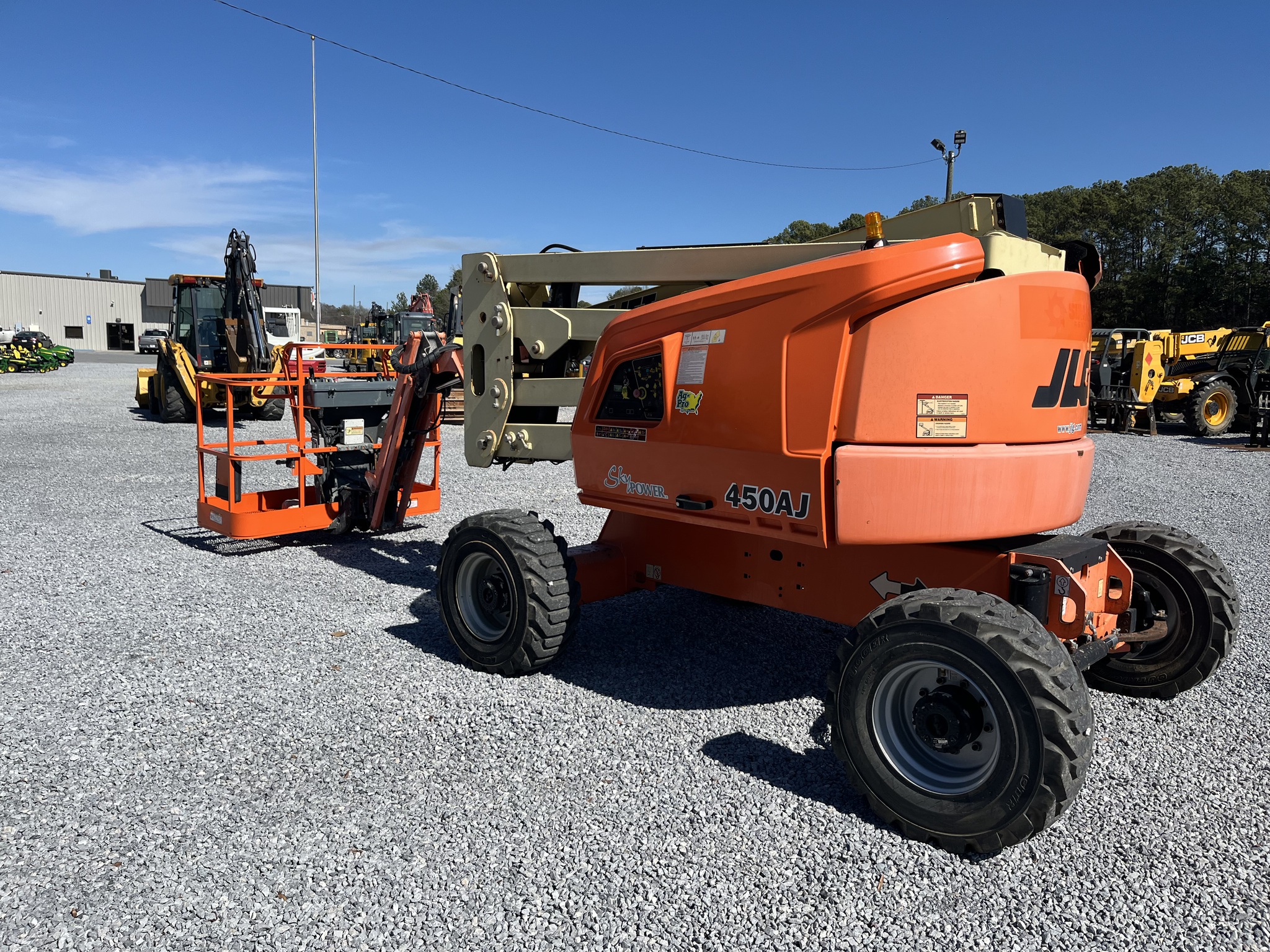 2017 JLG 450AJ Image 3