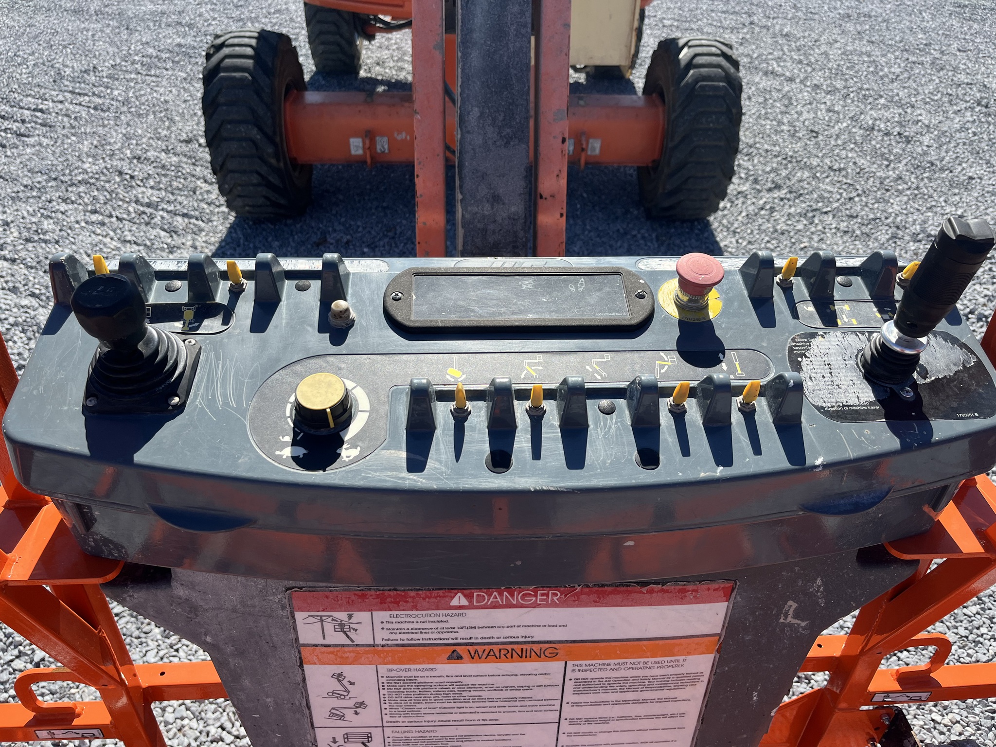 2017 JLG 450AJ Image 9