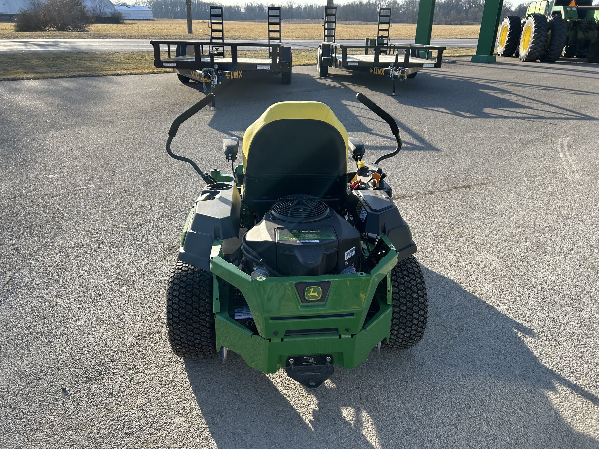 2024 John Deere Z320R Image 6