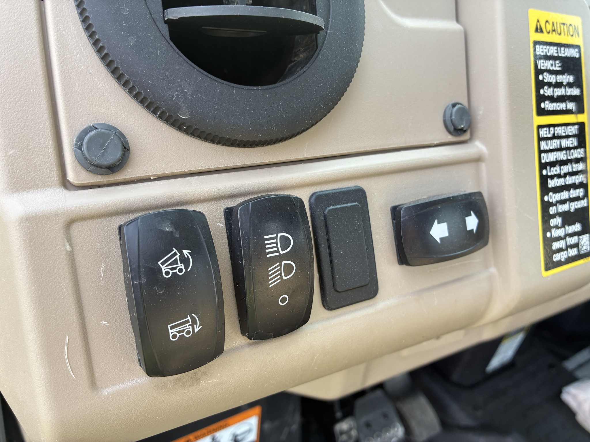 2020 John Deere XUV 865R Image 10