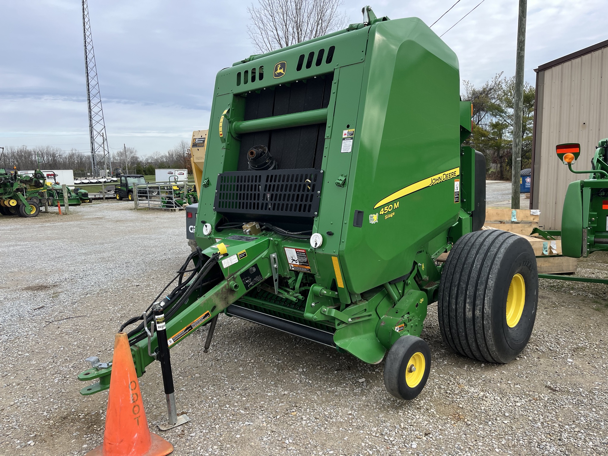 2024 John Deere 451M Image 6