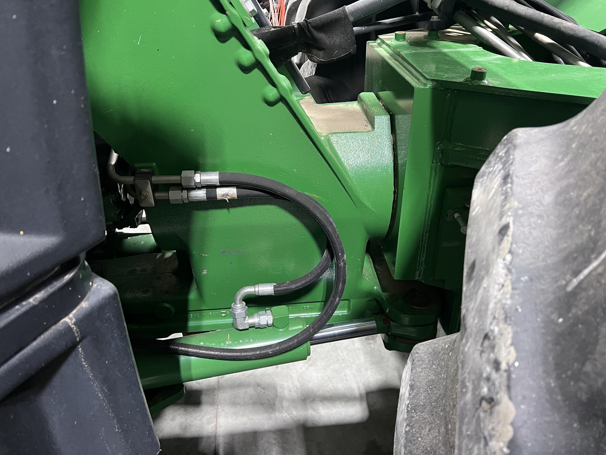2013 John Deere 9460R Image 6