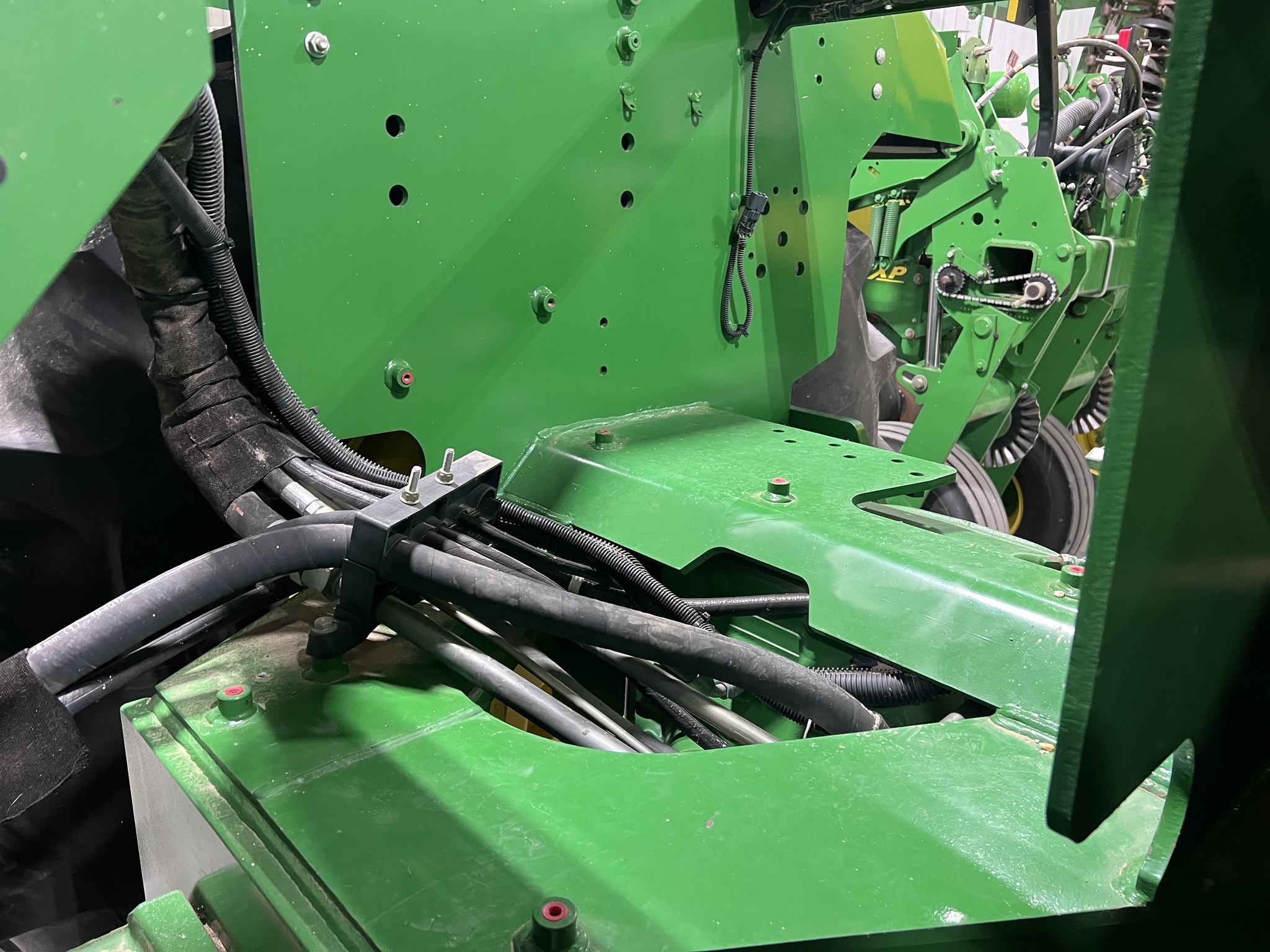 2013 John Deere 9460R Image 7