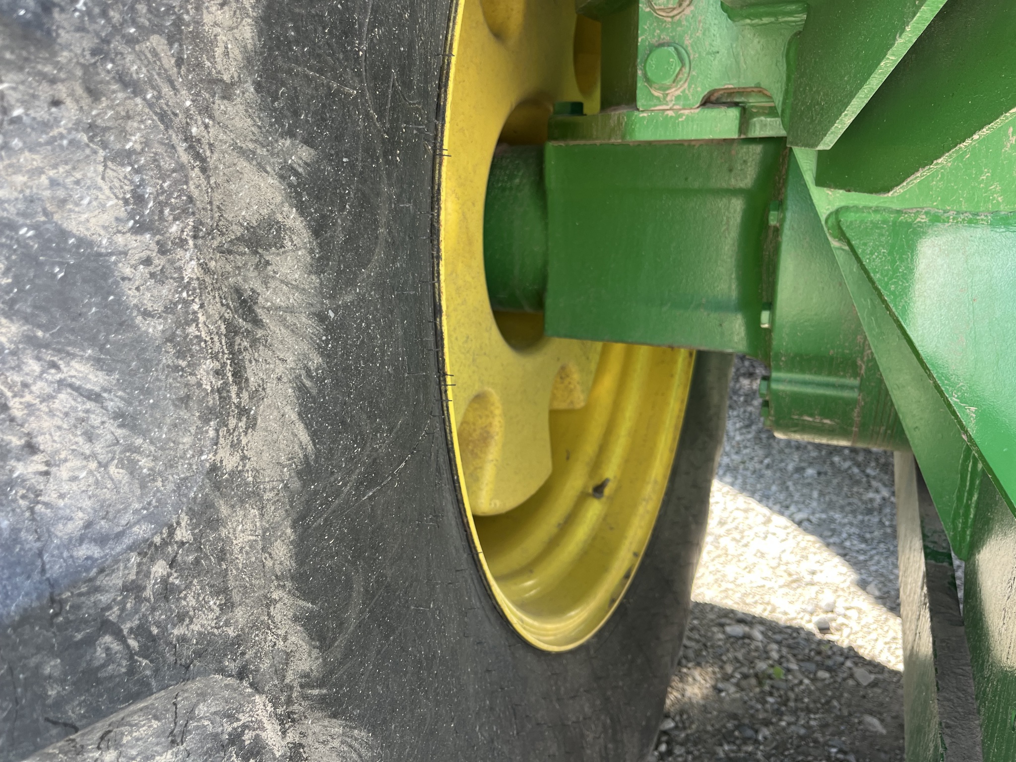 2013 John Deere 9460R Image 20