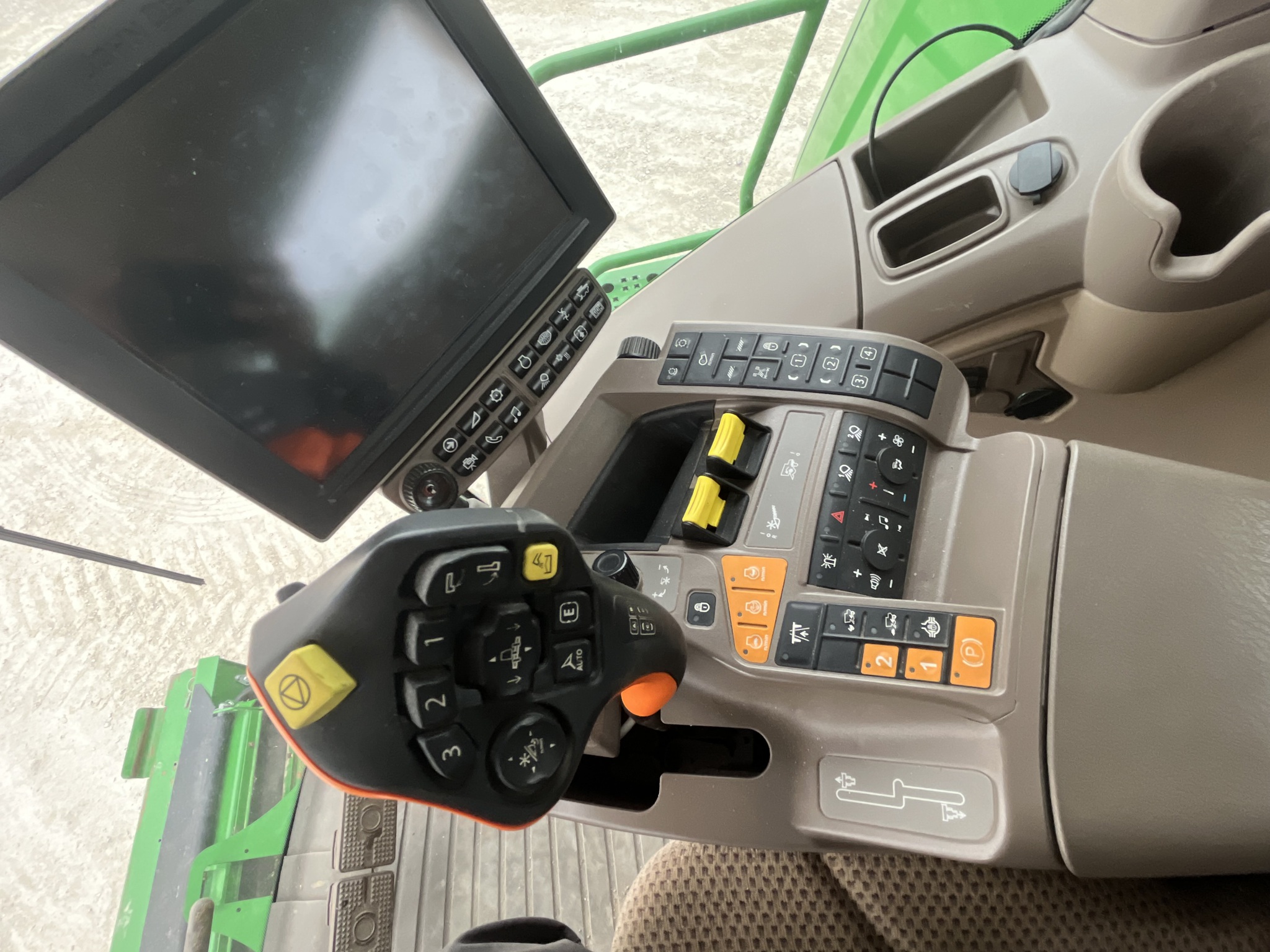  2021 John Deere S780 at Heritage Tractor in Pittsburg, KS