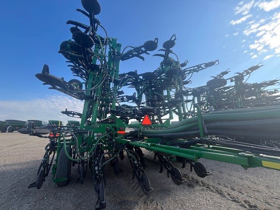 Used 2018 John Deere 1870 Air Drills and Seeders at Horizon Ag & Turf in Lloydminster, AB - Photo24