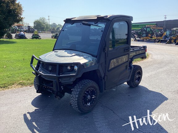 Photo of 2021 John Deere XUV 835R
