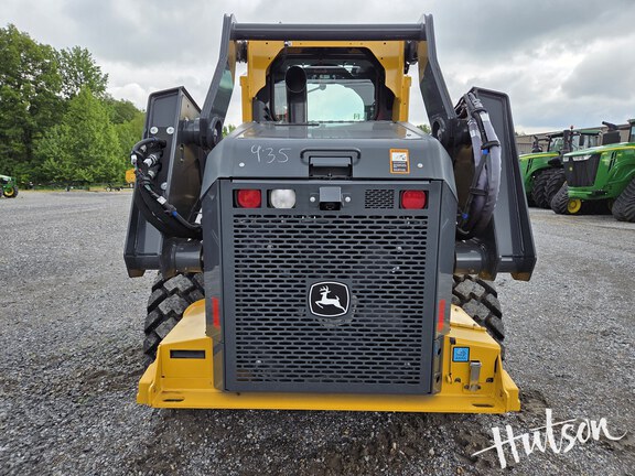 Photo of 2024 John Deere 330G