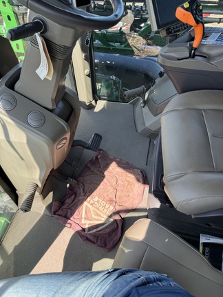 Used 2023 John Deere 612R Self Propelled Sprayers at Horizon Ag & Turf in Warburg, AB - Photo6