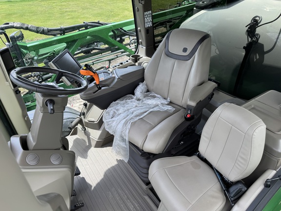 Used 2023 John Deere 612R Self Propelled Sprayers at Horizon Ag & Turf in Warburg, AB - Photo8