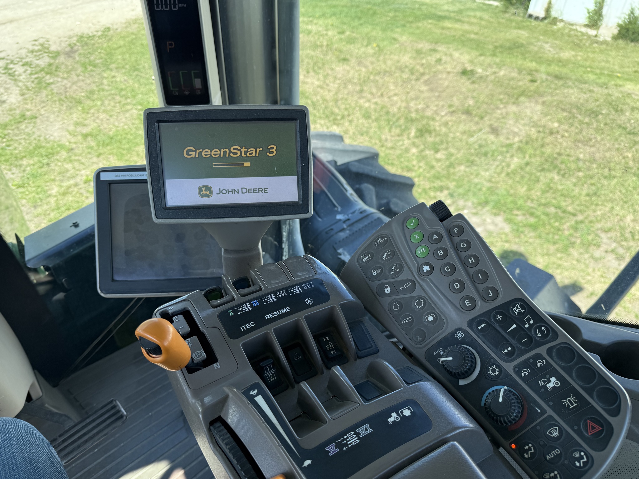 2013 John Deere 9410R Image 22