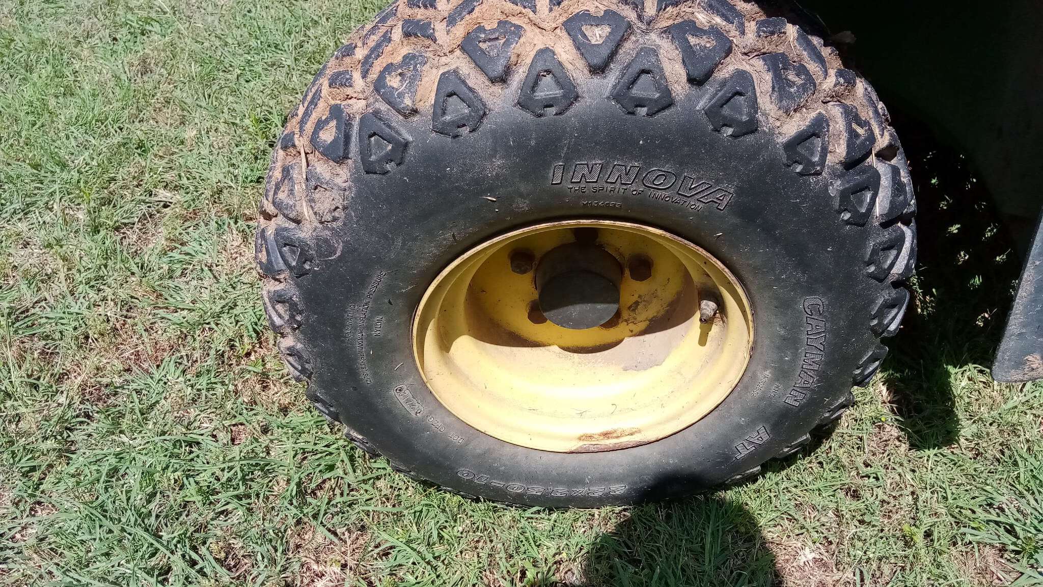 2013 John Deere TX 4X2 Image 12