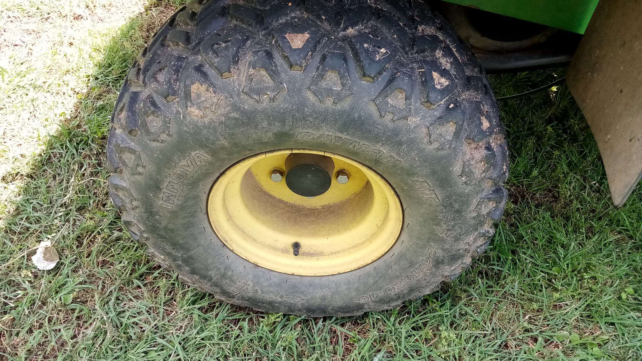 2013 John Deere TX 4X2 Image 14