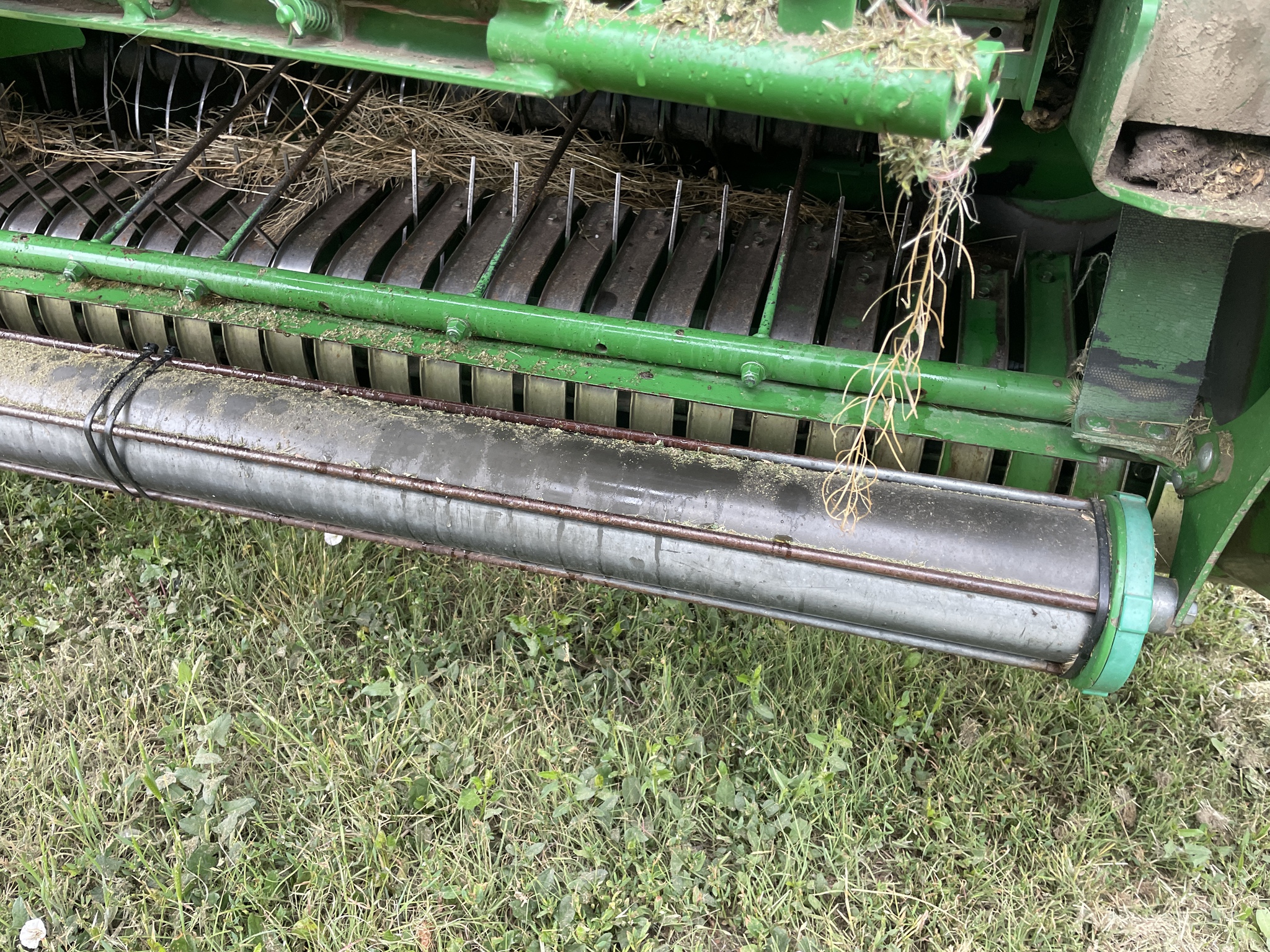 2015 John Deere 569 Image 13