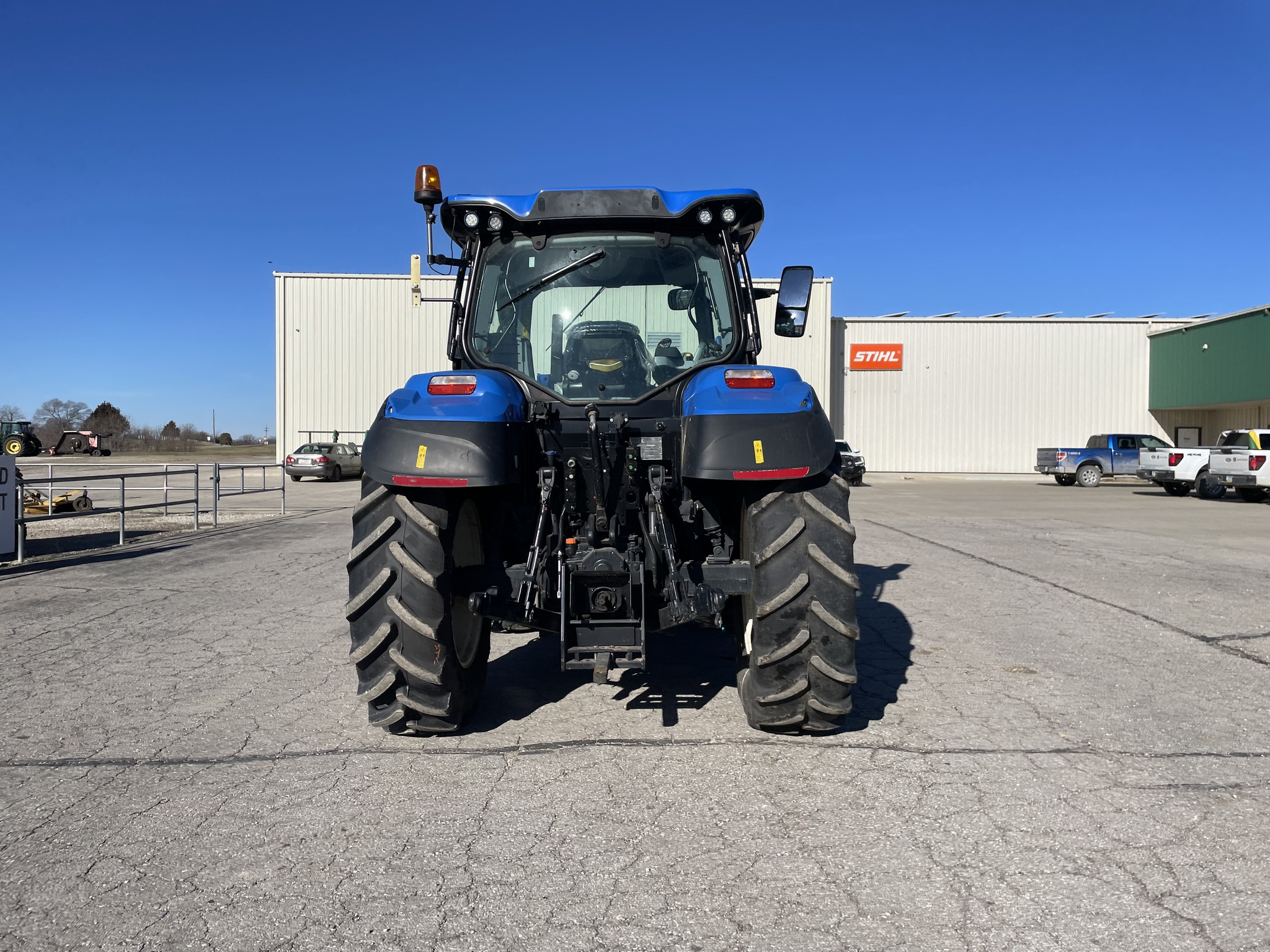  2023 New Holland T5.140 DCT at Heritage Tractor in Baldwin City, KS