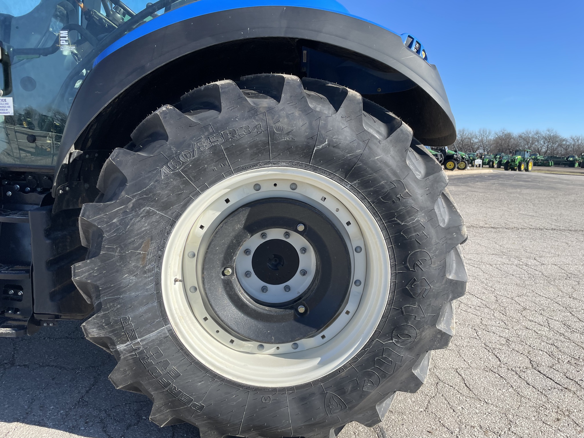  2023 New Holland T5.140 DCT at Heritage Tractor in Baldwin City, KS