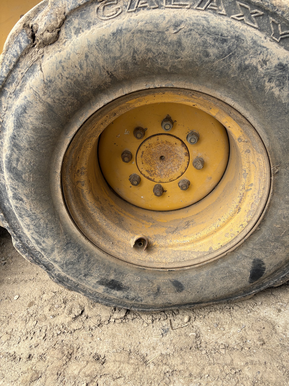 2005 John Deere 332 Image 10