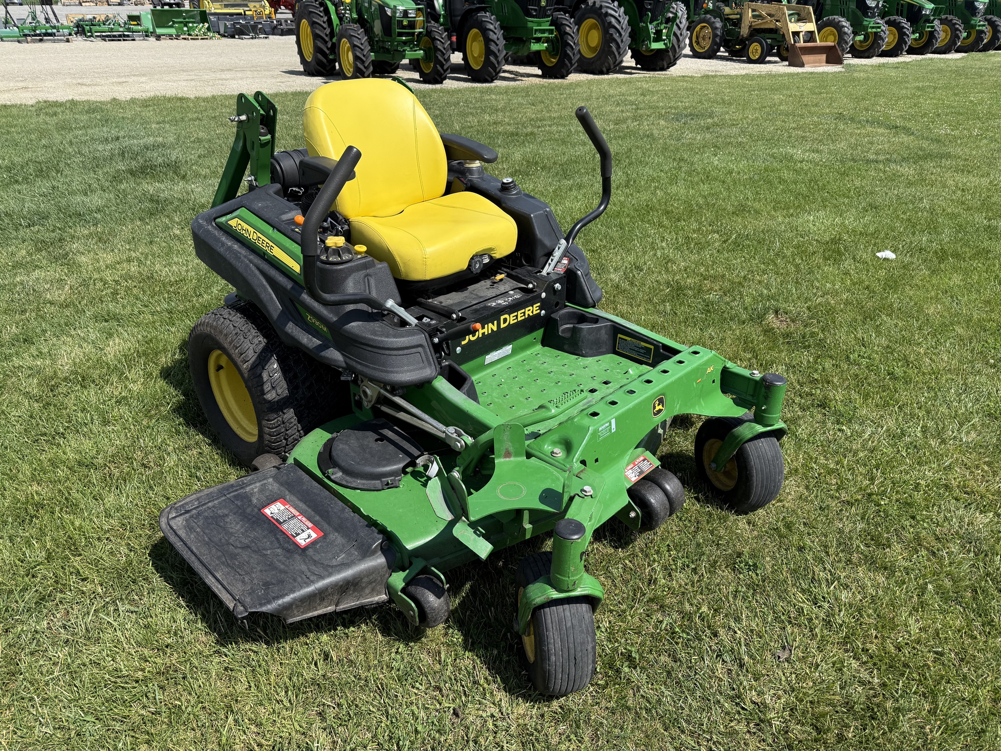 2015 John Deere Z930M Image 2