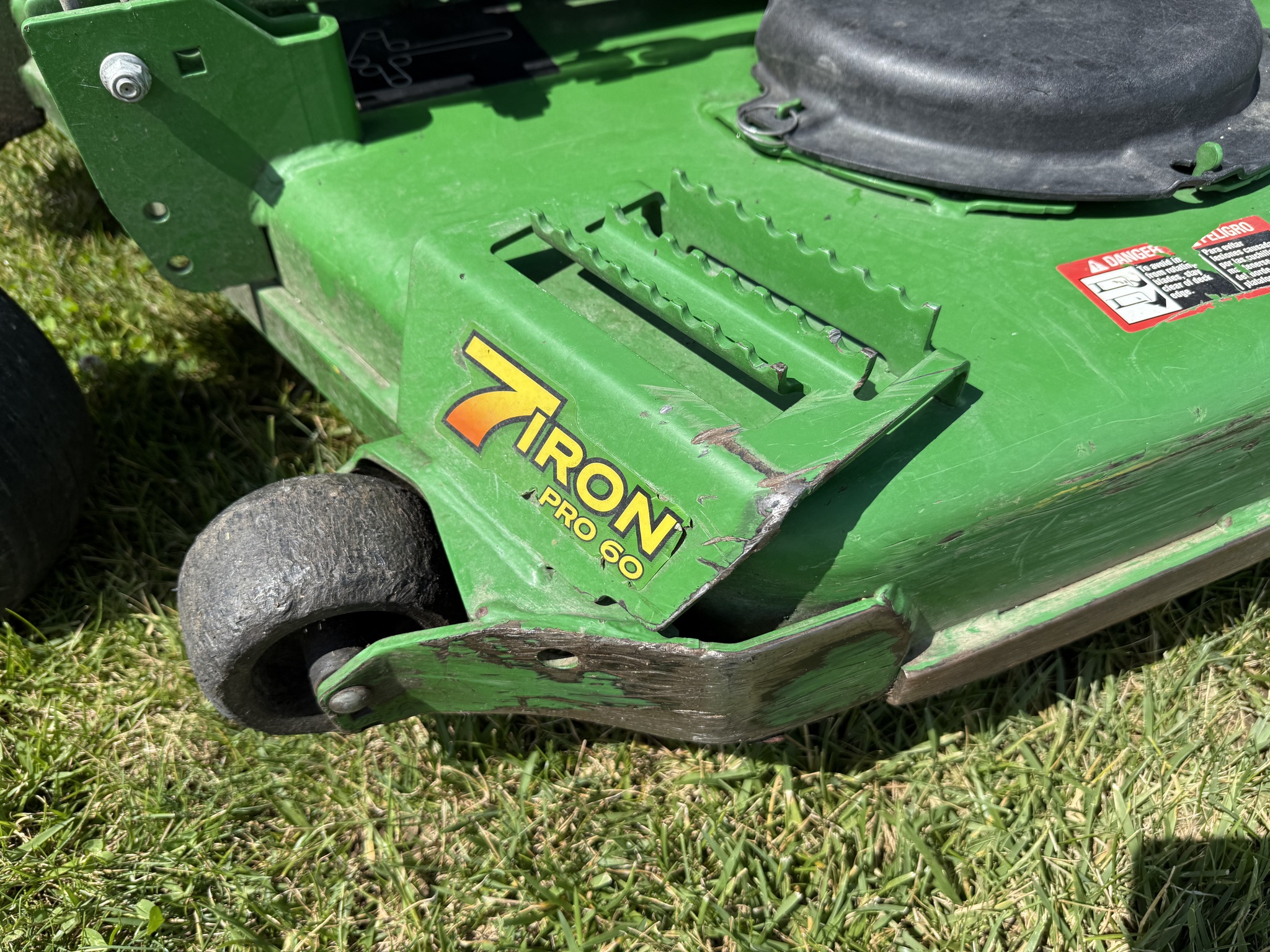 2015 John Deere Z930M Image 7