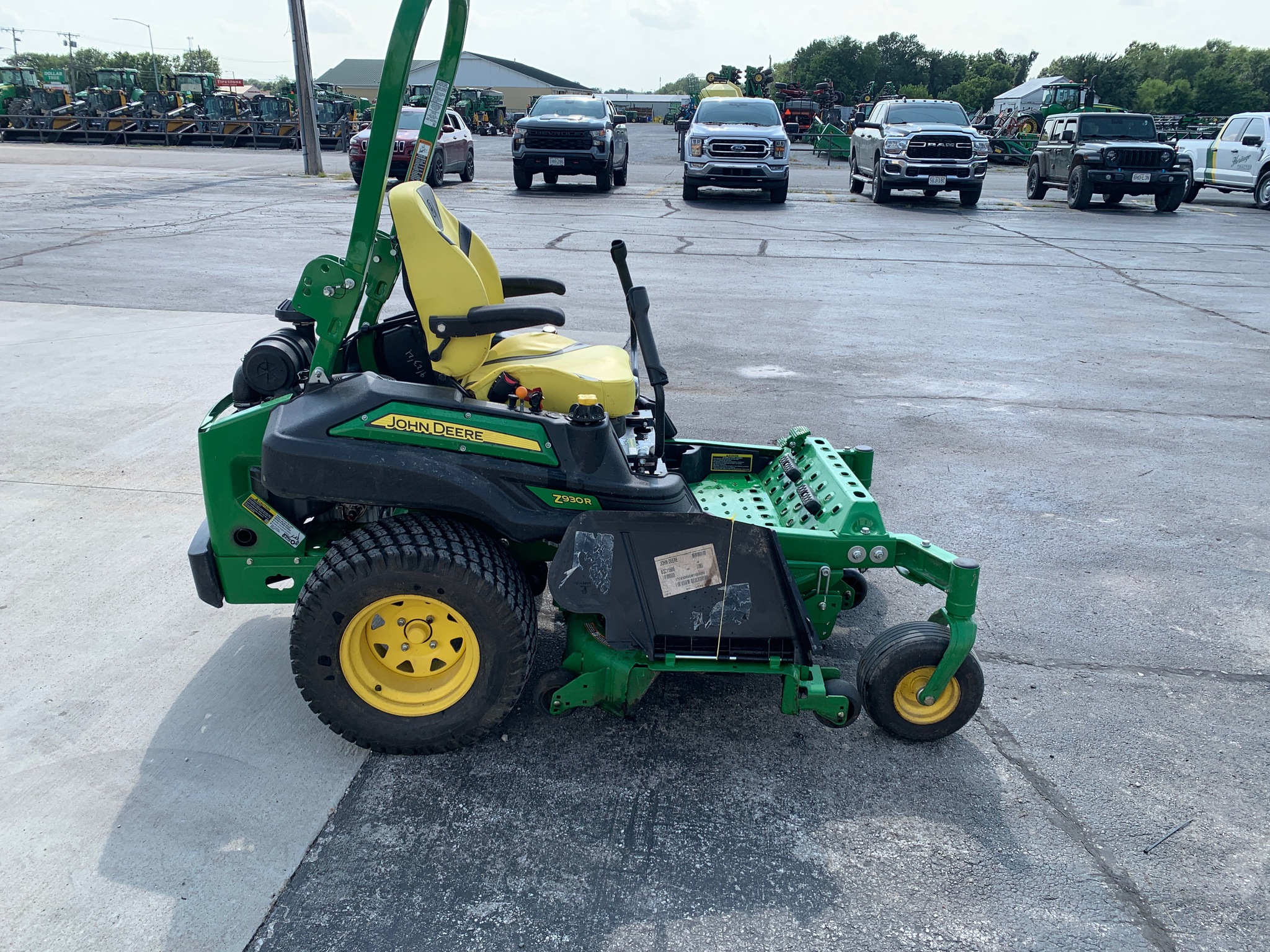  2021 John Deere Z930R at Heritage Tractor in Lamar, MO