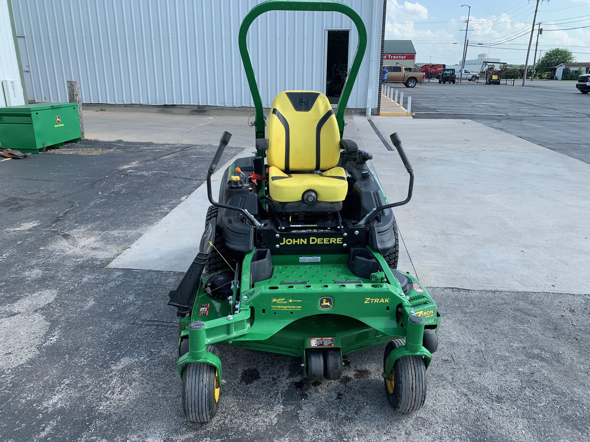  2021 John Deere Z930R at Heritage Tractor in Lamar, MO
