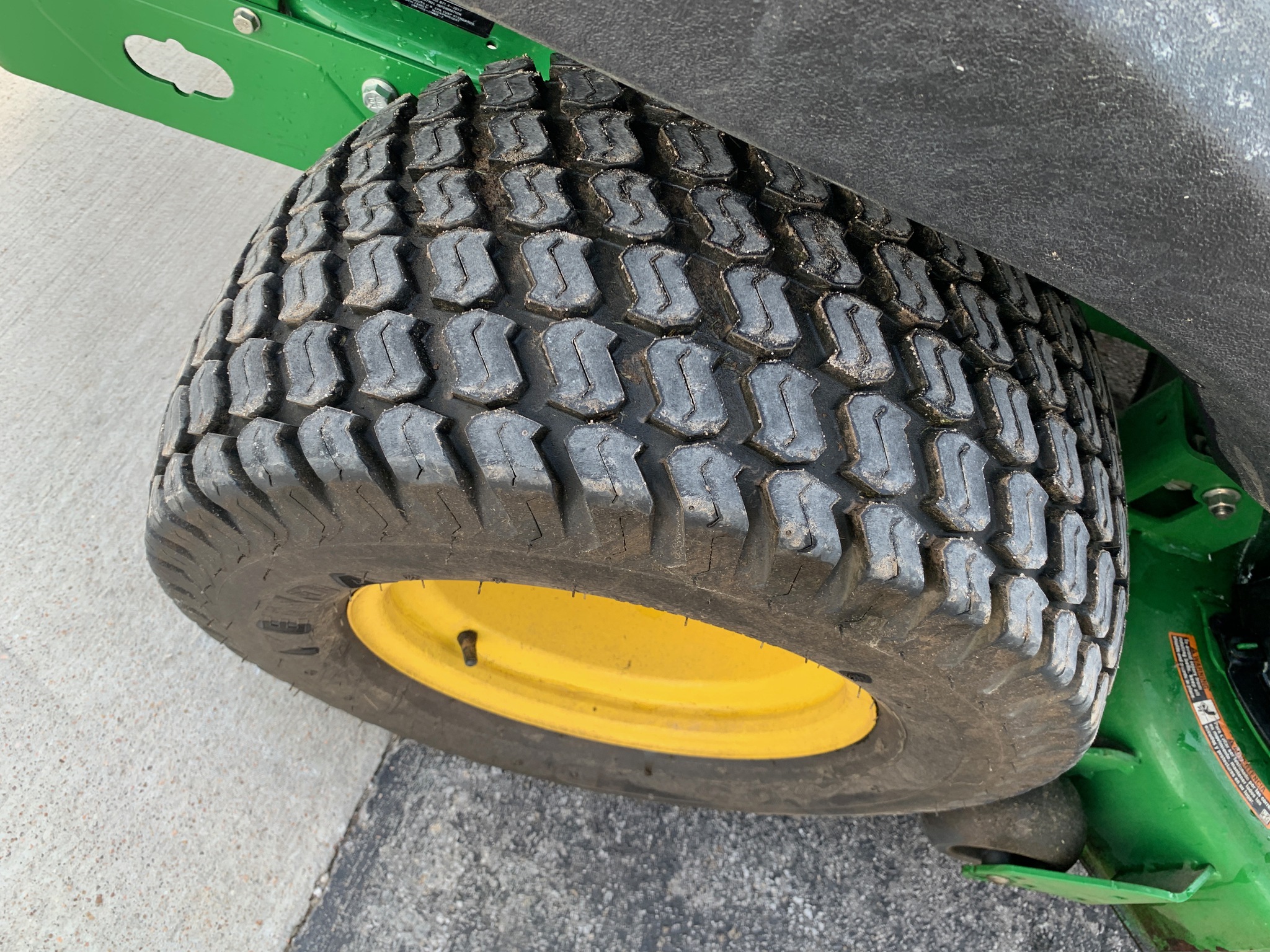  2021 John Deere Z930R at Heritage Tractor in Lamar, MO