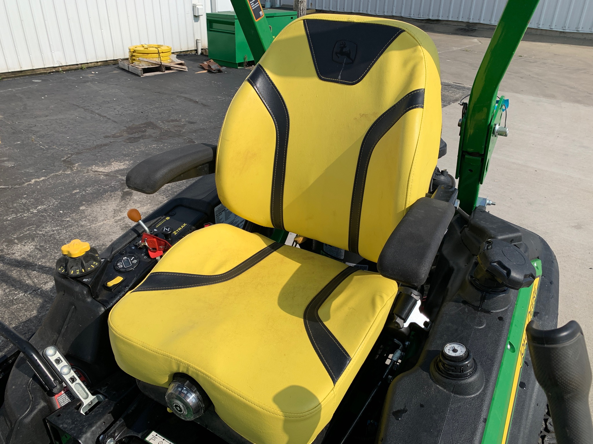  2021 John Deere Z930R at Heritage Tractor in Lamar, MO