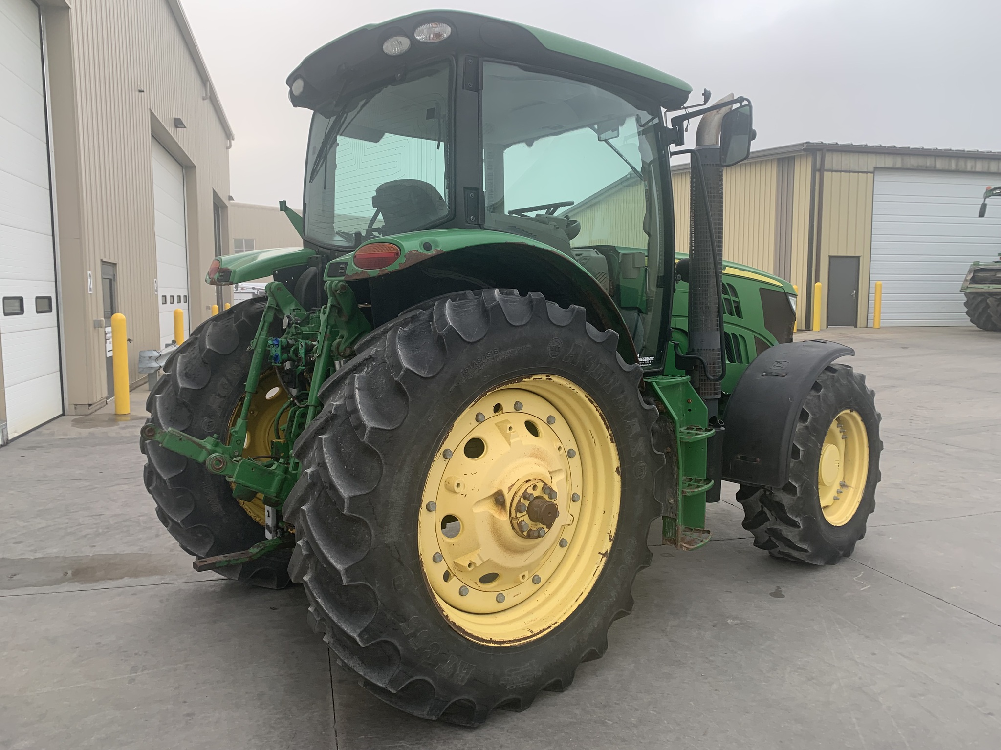 2013 John Deere 6150R Image 3