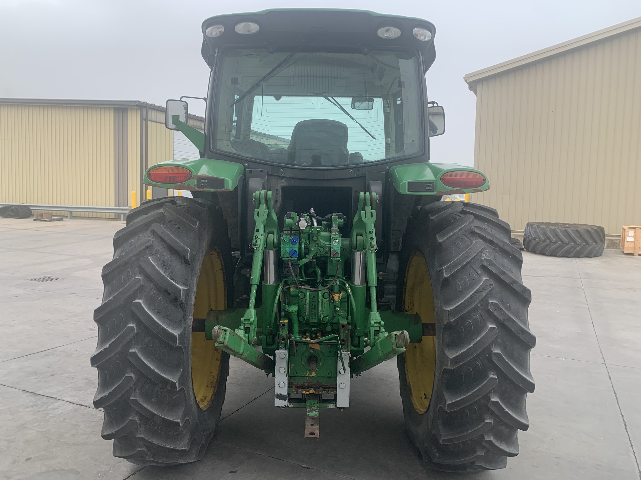 2013 John Deere 6150R Image 4