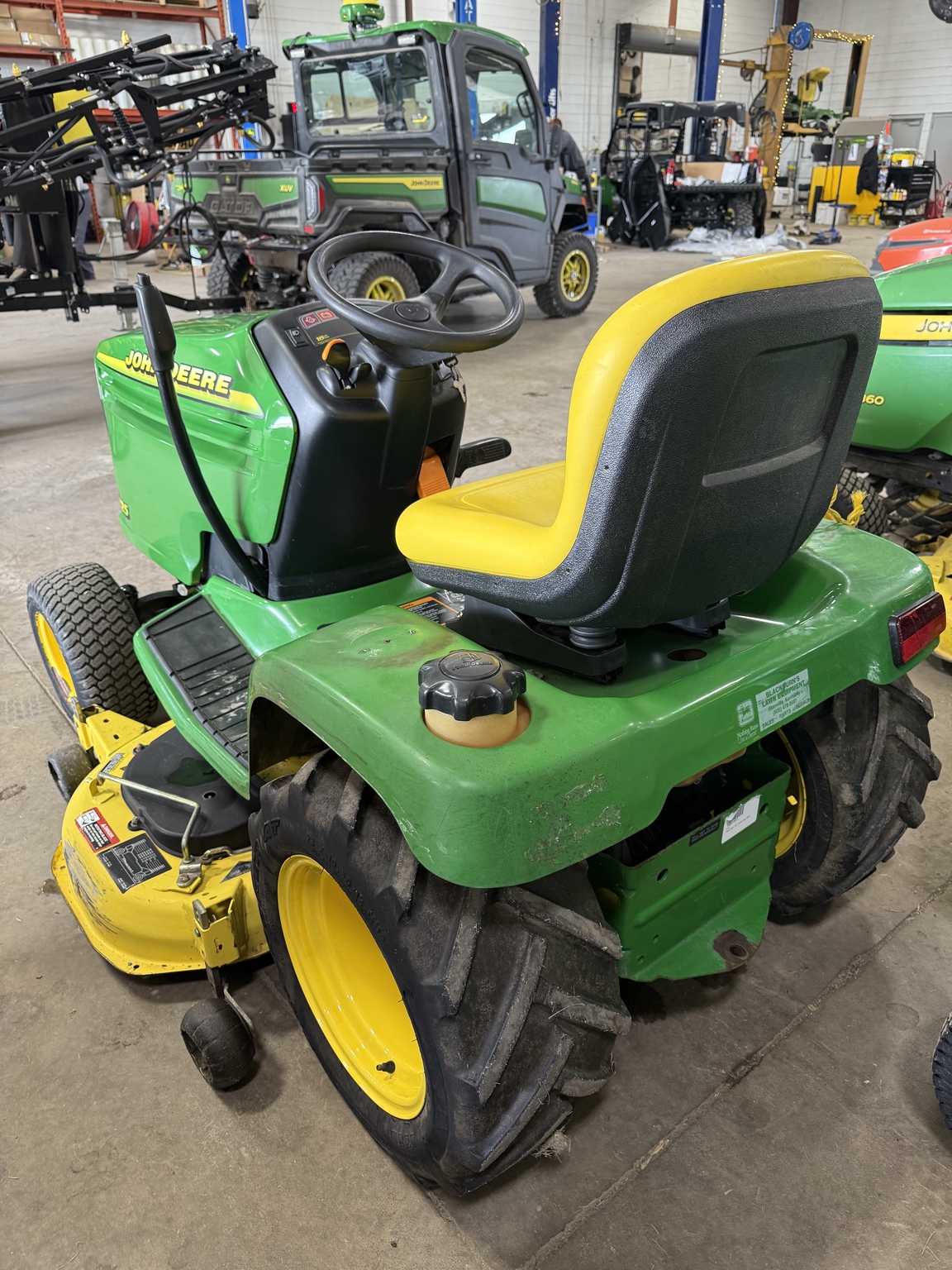 2000 John Deere GT225 Image 5