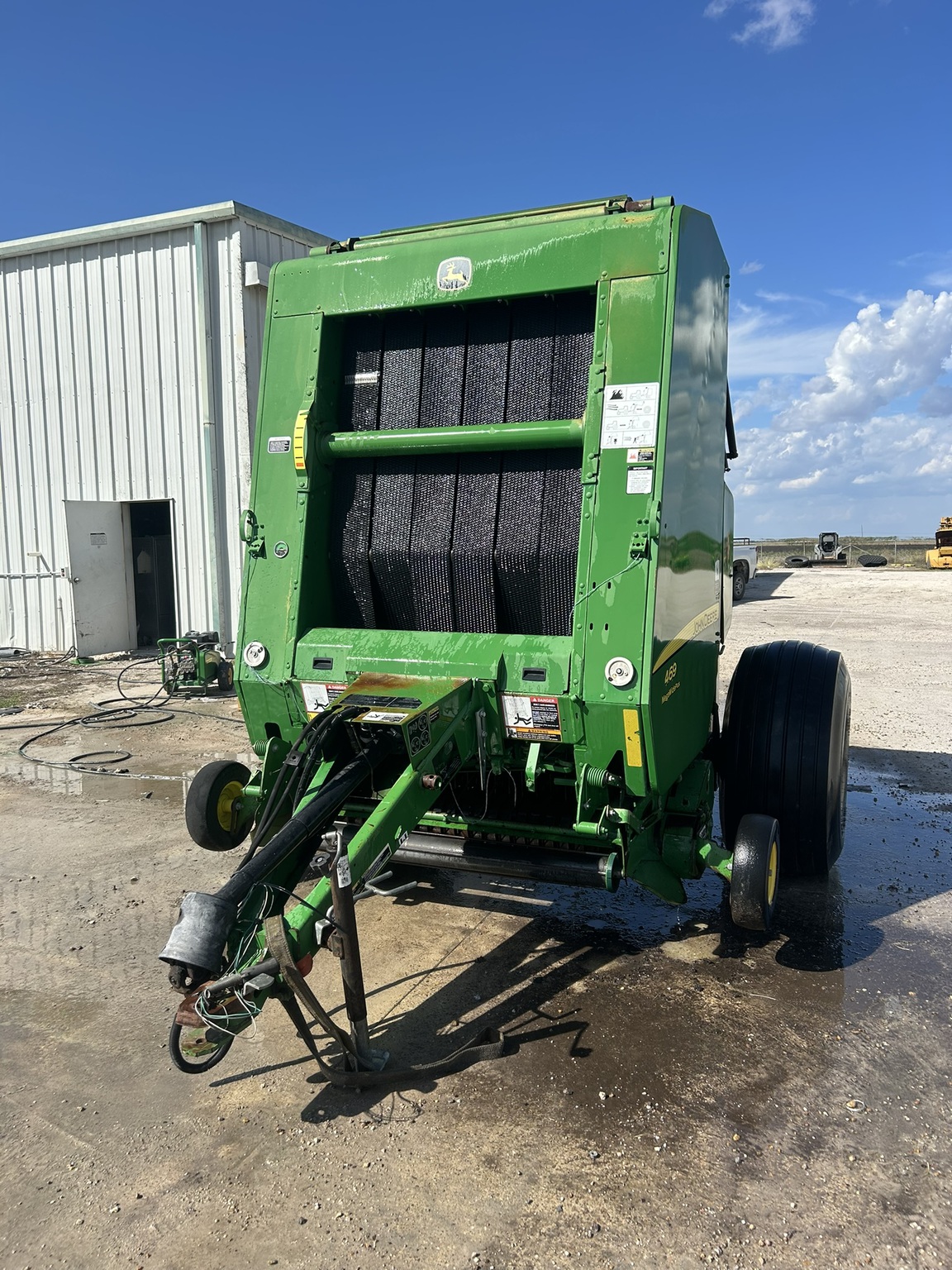 2015 John Deere 469 Image 9