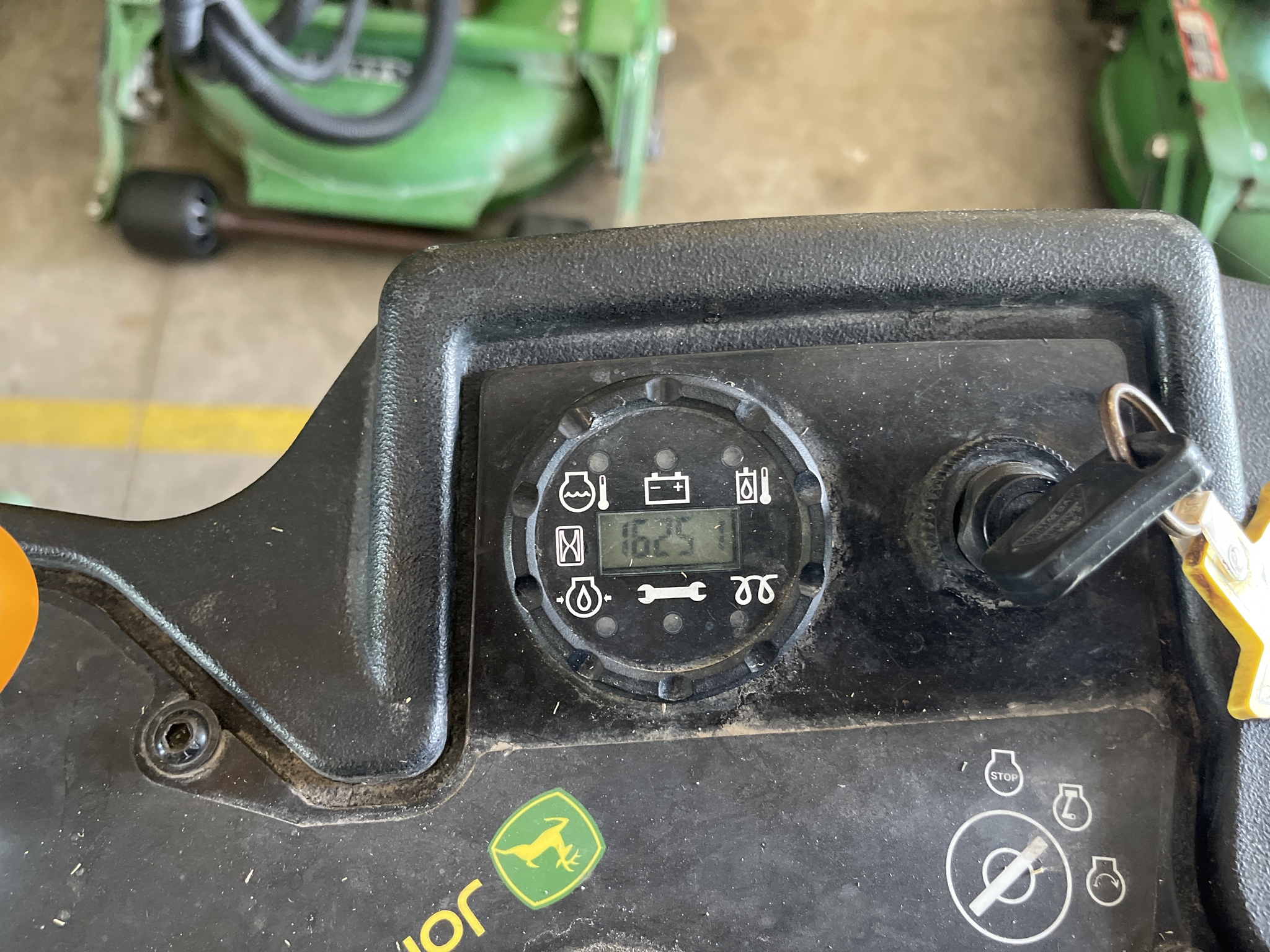 2021 John Deere 2400 Image 10