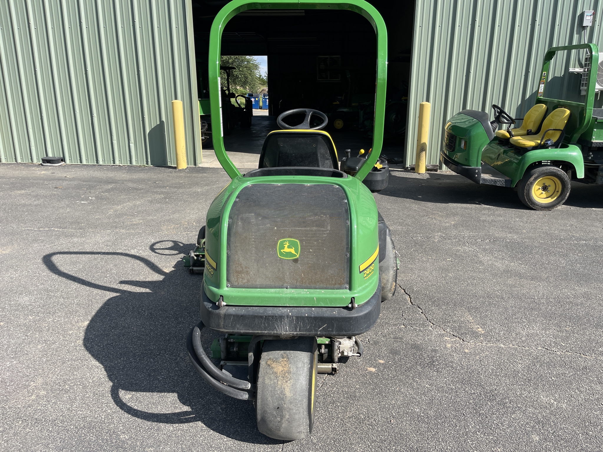 2021 John Deere 2400 Image 8
