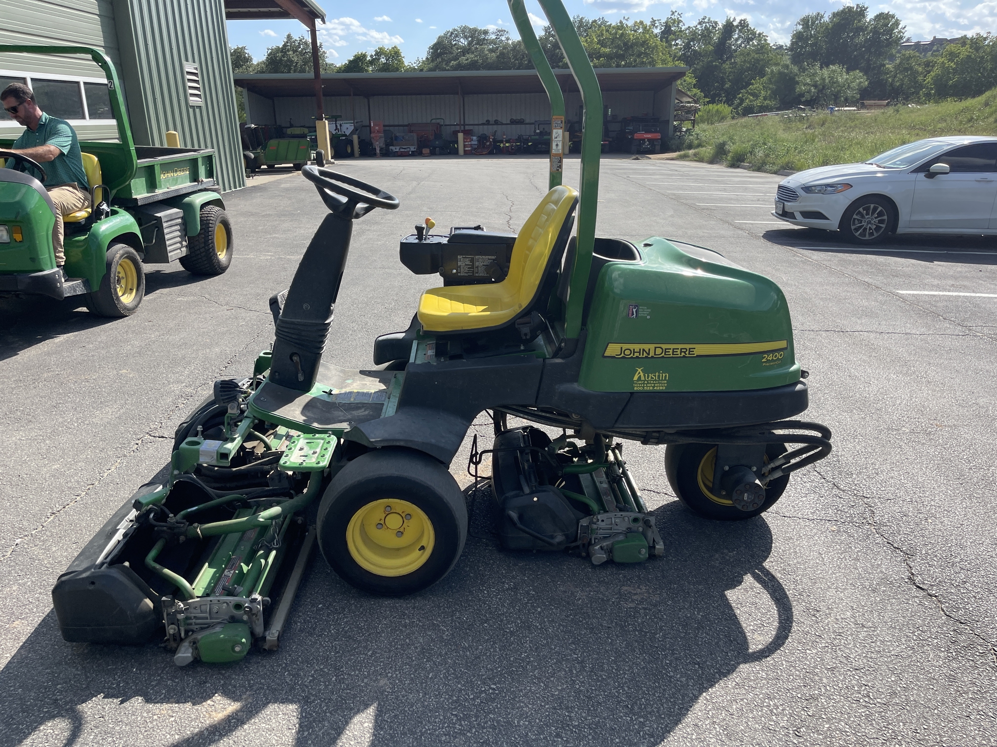 2021 John Deere 2400 Image 1