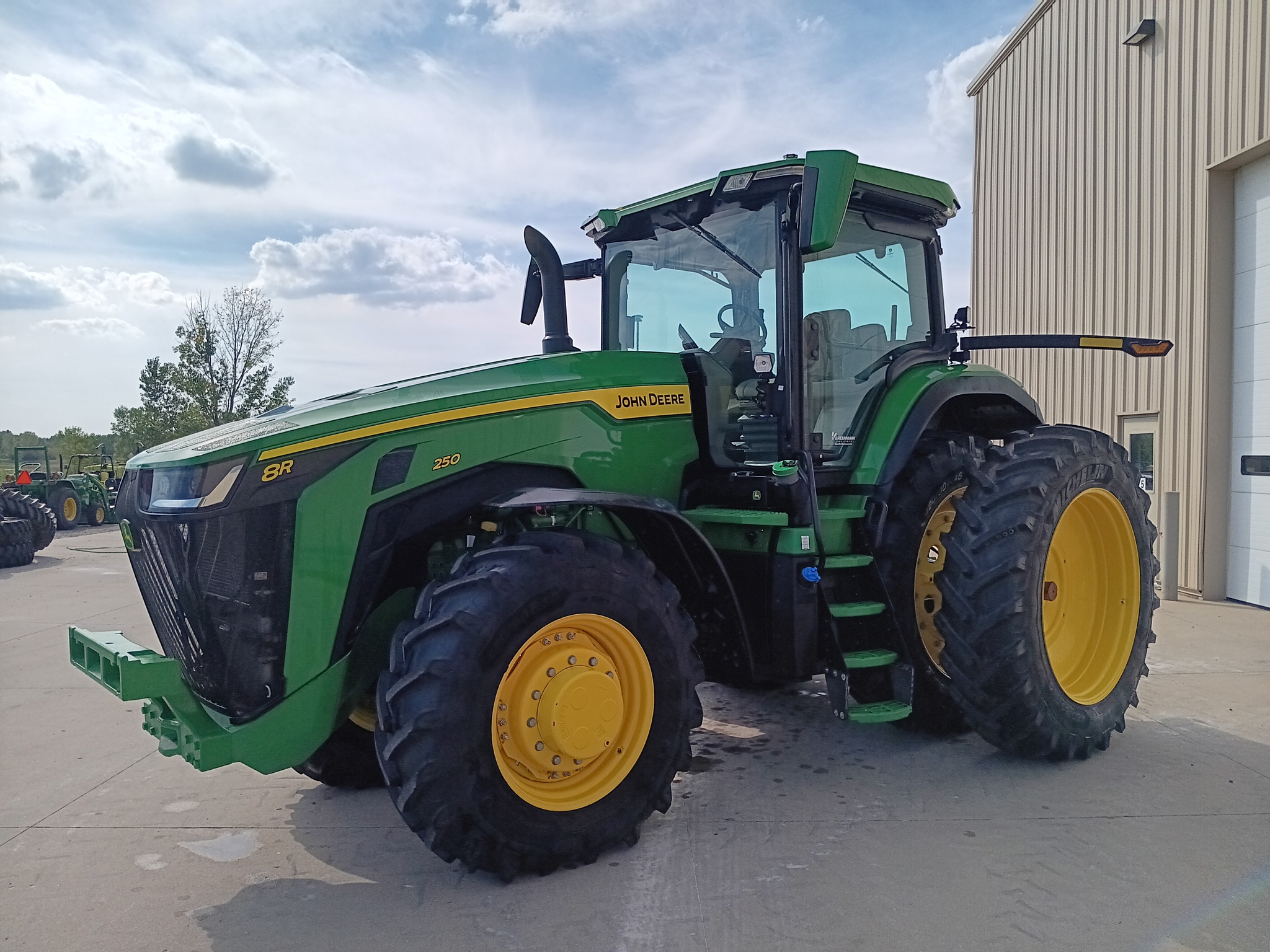 2024 John Deere 8R 250 Image 8