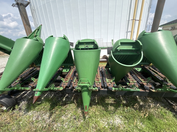 Used 2006 John Deere 893 Corn and Row Crop headers at Koenig Equipment in Anna, OH - Photo7