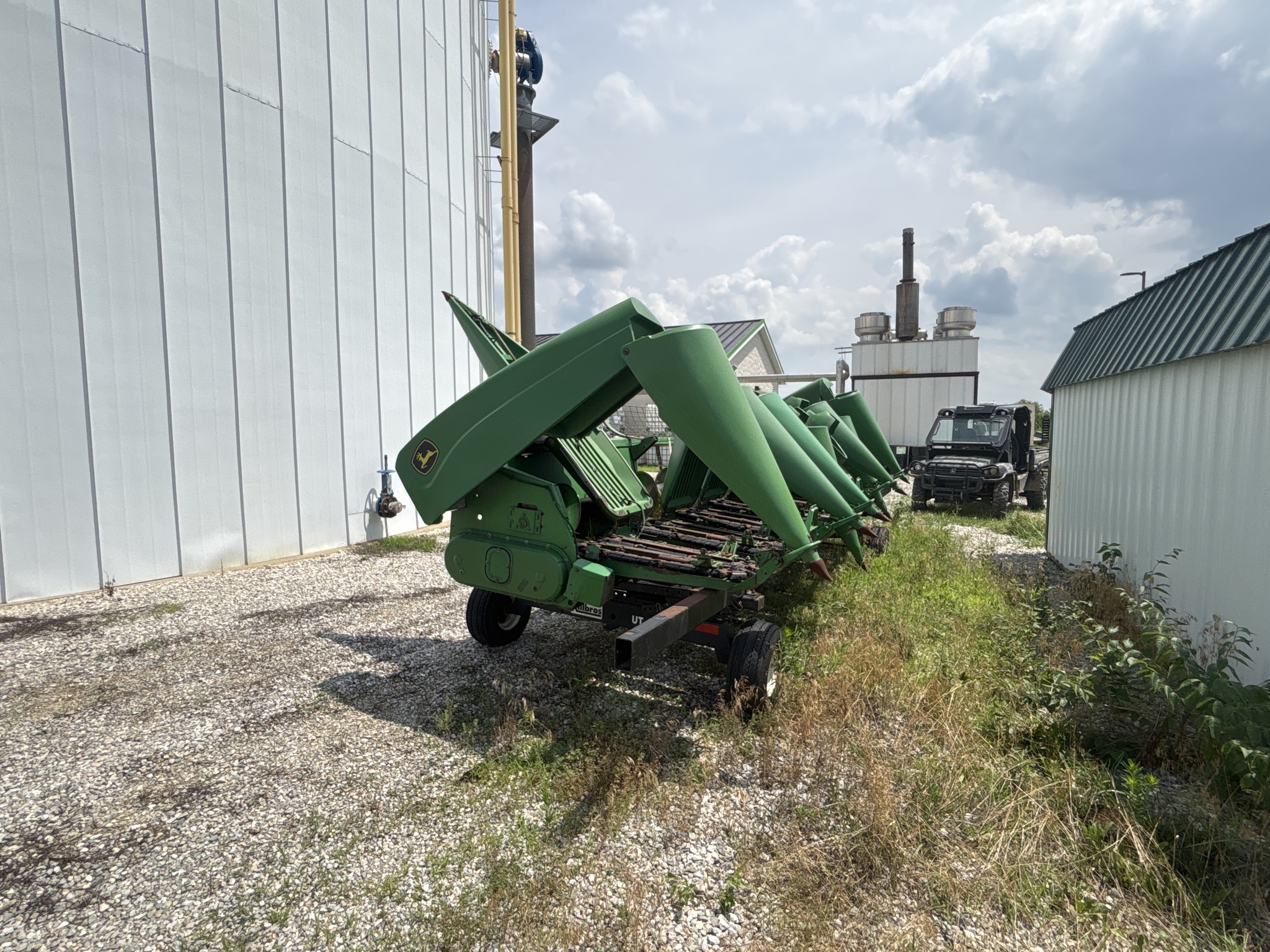 Used 2006 John Deere 893 Corn and Row Crop headers at Koenig Equipment in Anna, OH - PhotoXL2