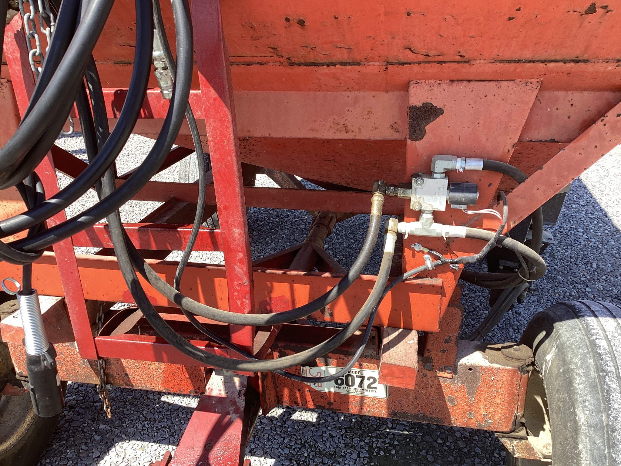 J&M 250-7 Image 11