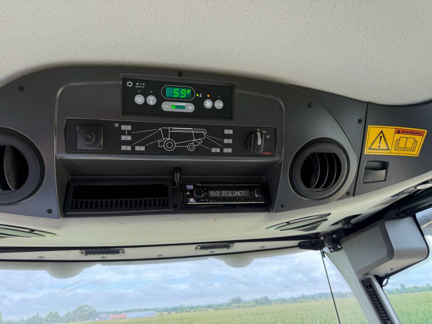 2021 Claas 8600TT Image 7