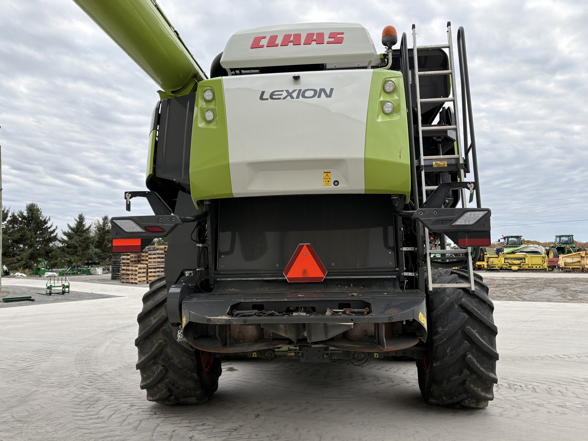 2021 Claas 8600TT Image 4