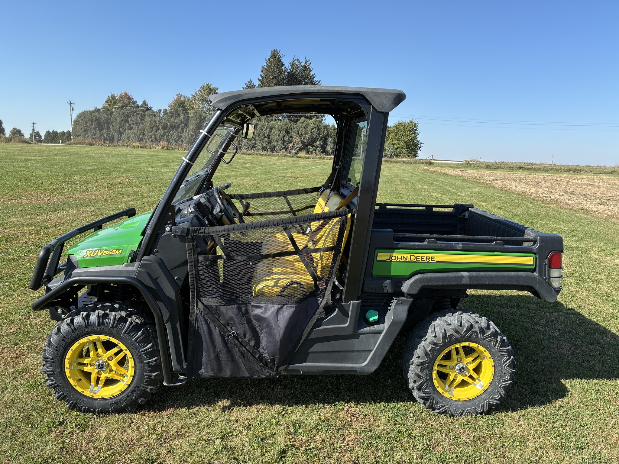 2018 John Deere XUV 865M Image 2