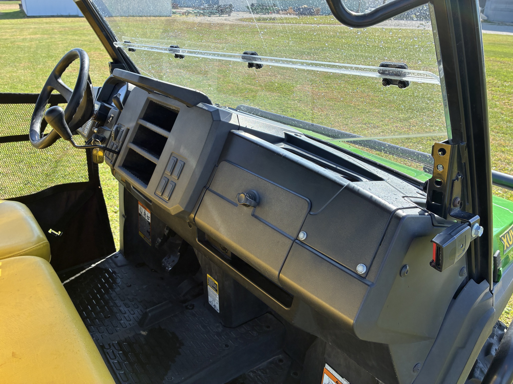 2018 John Deere XUV 865M Image 14