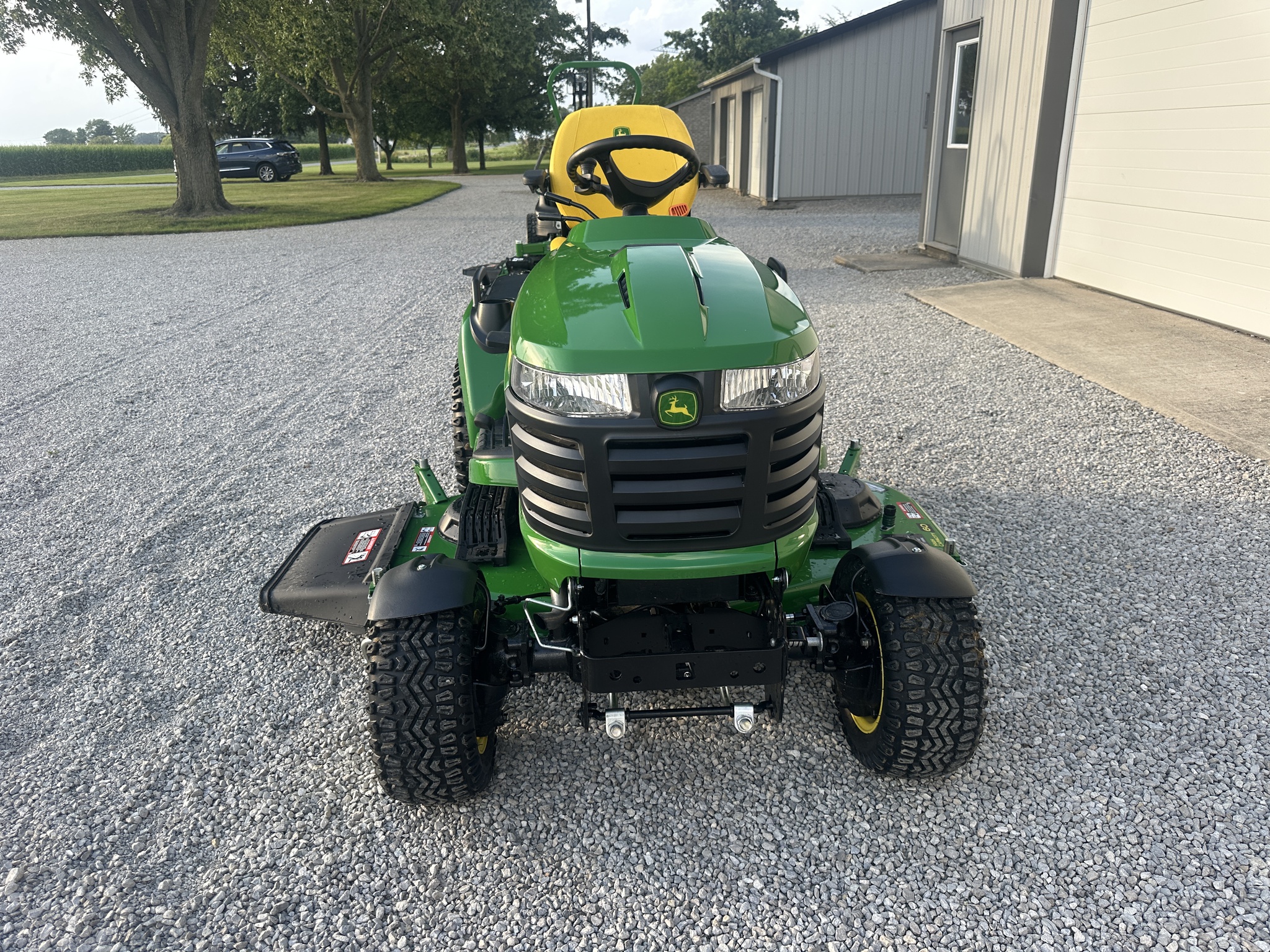 2025 John Deere X758 Image 5