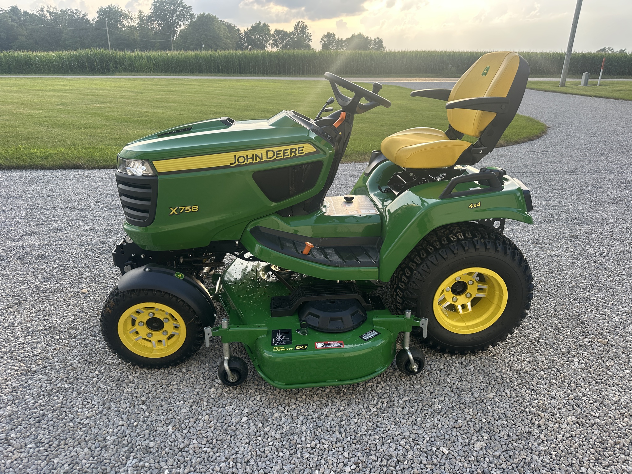 2025 John Deere X758 Image 4