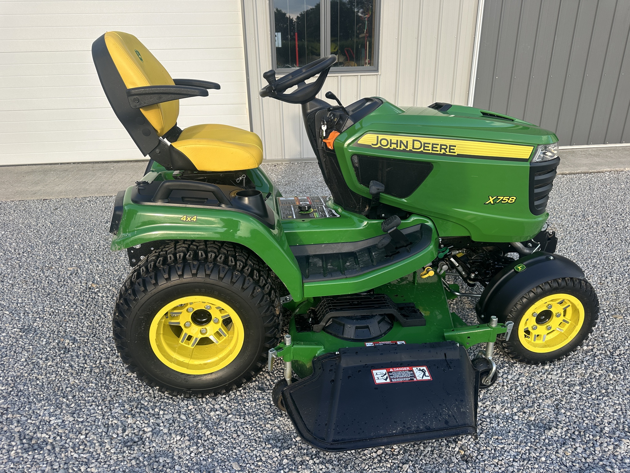 2025 John Deere X758 Image 1