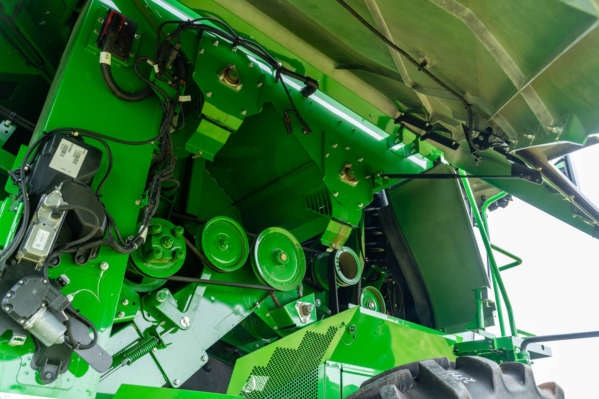 Used 2025 John Deere S7 600 Combines at Koenig Equipment in Anna, OH - PhotoXL15