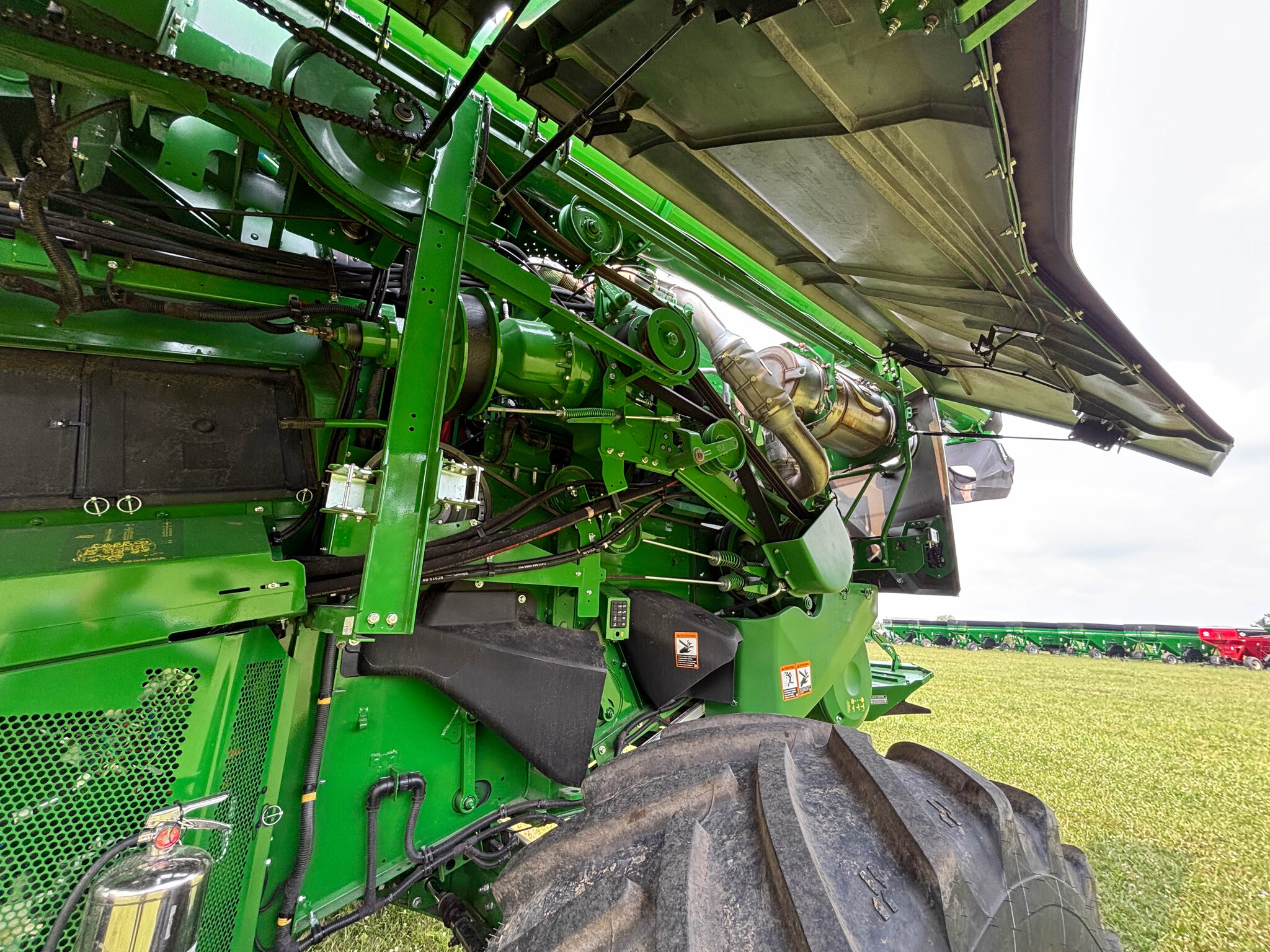Used 2025 John Deere S7 600 Combines at Koenig Equipment in Anna, OH - PhotoXL25