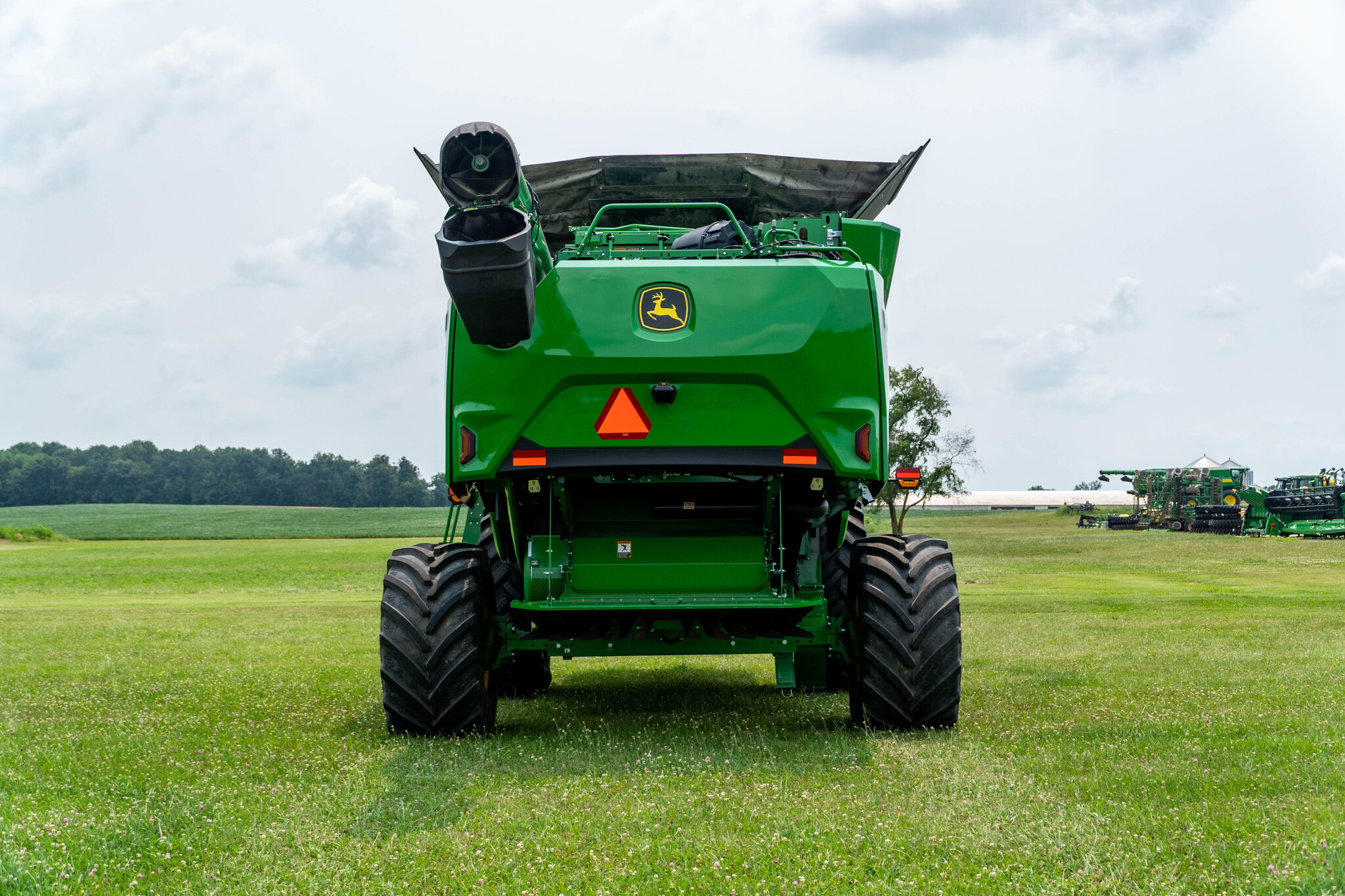 Used 2025 John Deere S7 600 Combines at Koenig Equipment in Anna, OH - PhotoXL3
