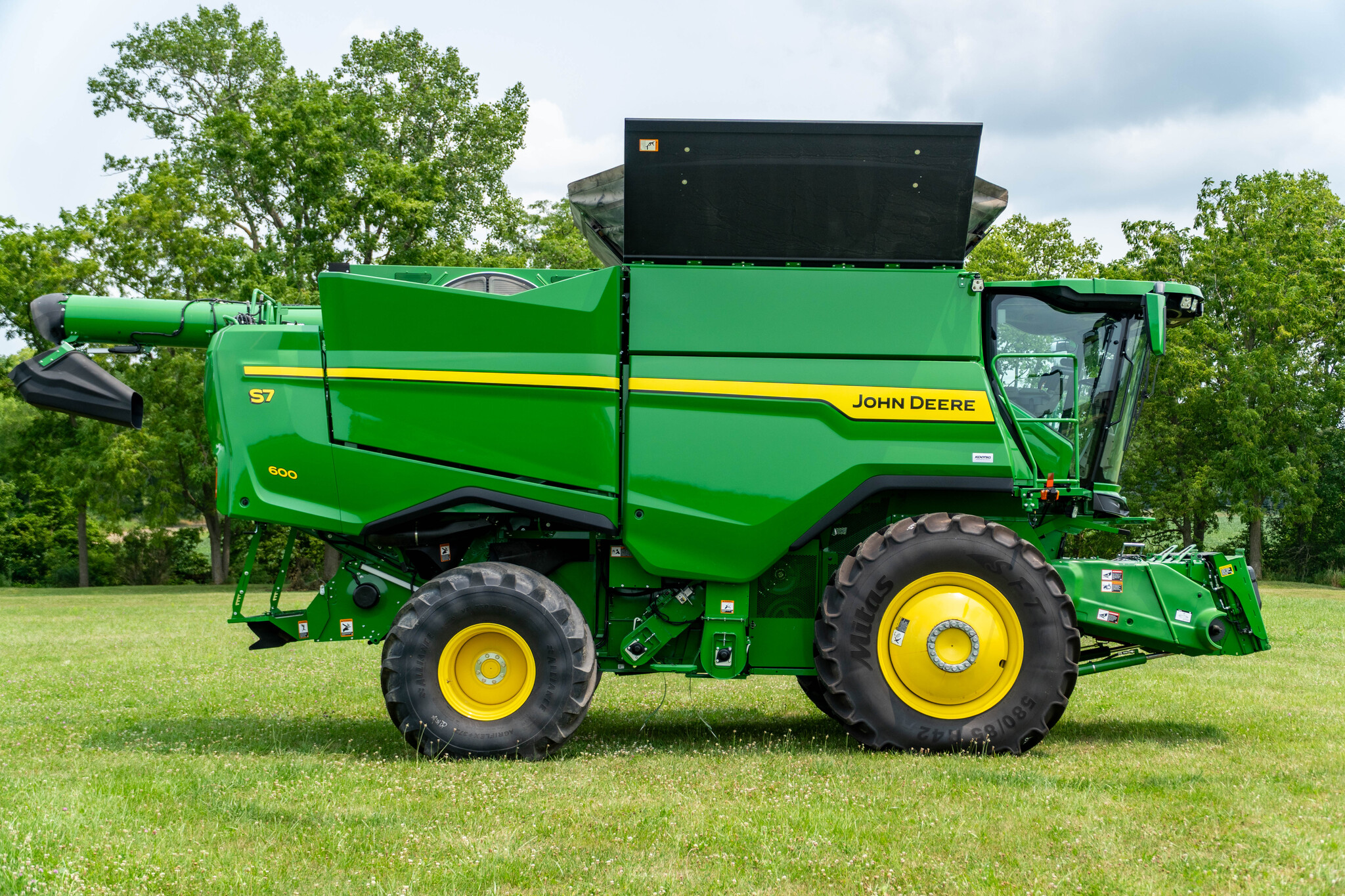 Used 2025 John Deere S7 600 Combines at Koenig Equipment in Anna, OH - PhotoXL5