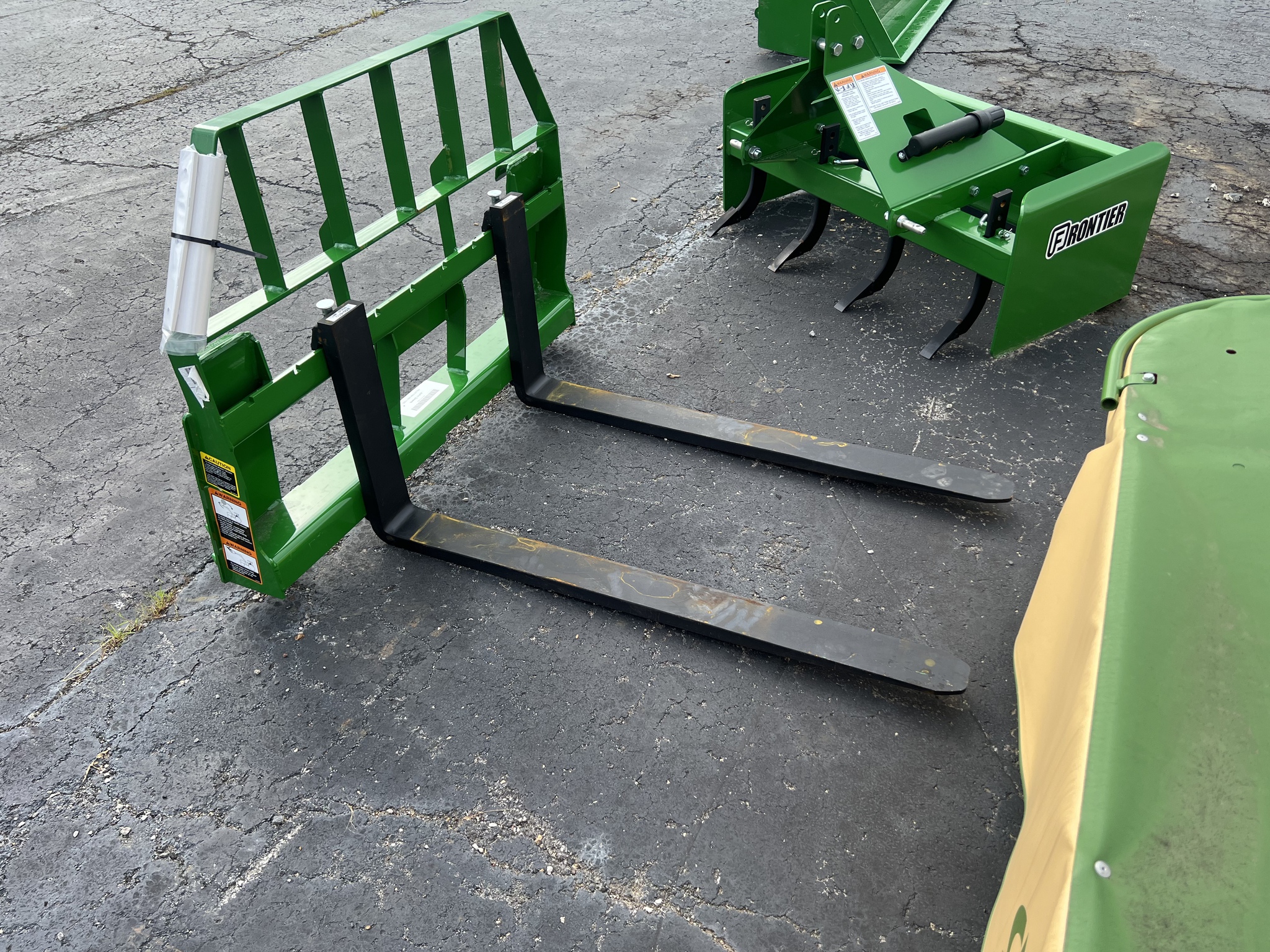 2024 John Deere AP12G